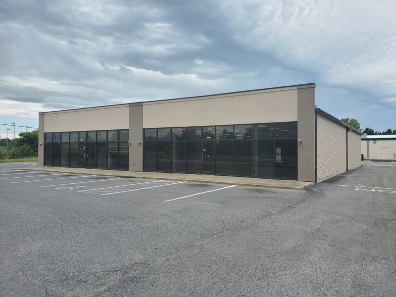 7940-7946 Fischer Steel Rd, Cordova, TN for sale - Building Photo - Image 1 of 1