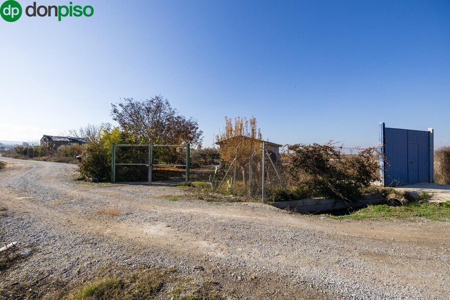Camino Santa Fe, Vegas del Genil, Granada for sale - Building Photo - Image 2 of 20
