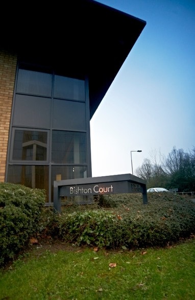 Rampart Way, Telford to rent - Building Photo - Image 2 of 2