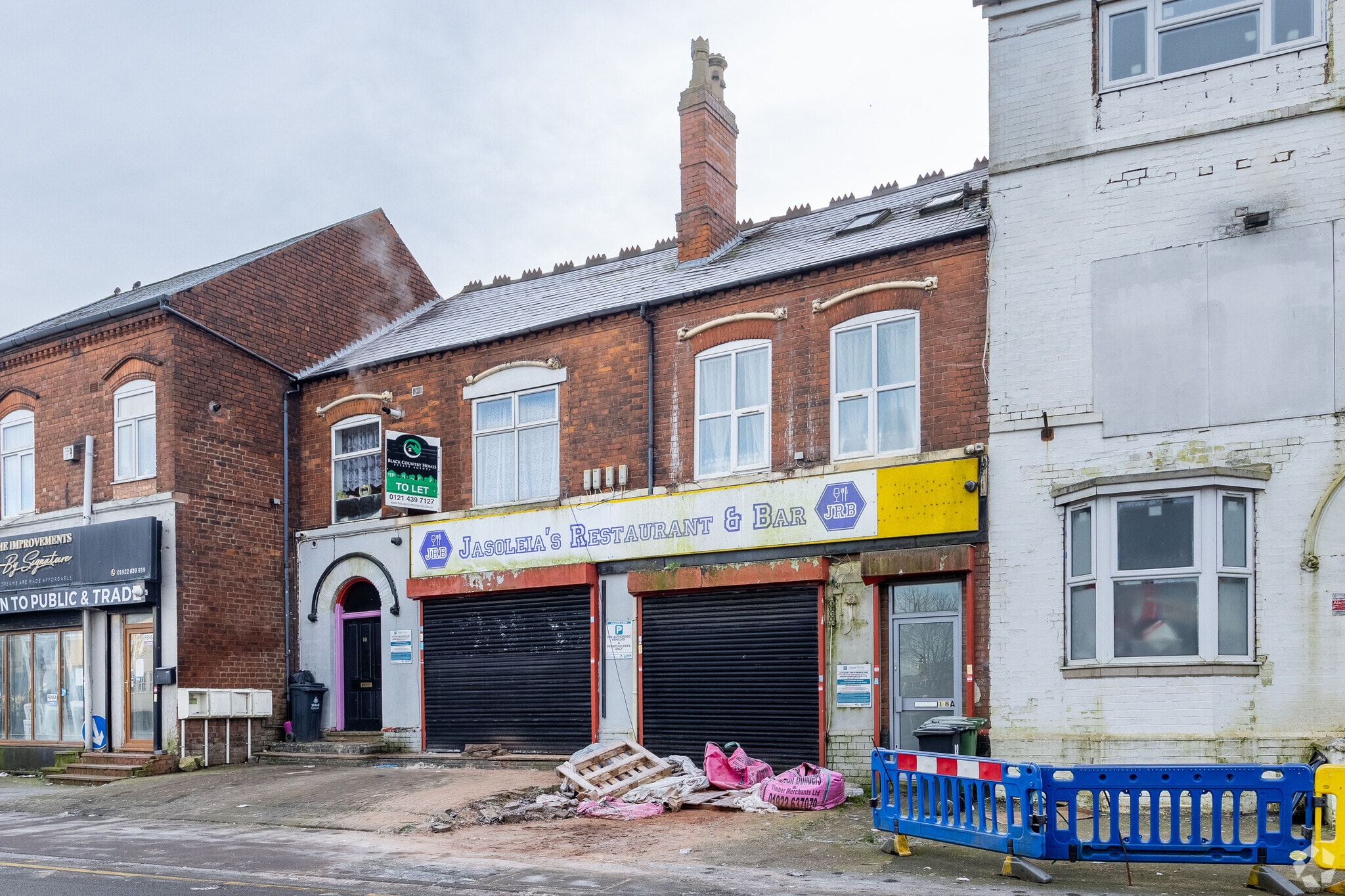 18 Vicarage Pl, Walsall for sale Primary Photo- Image 1 of 1