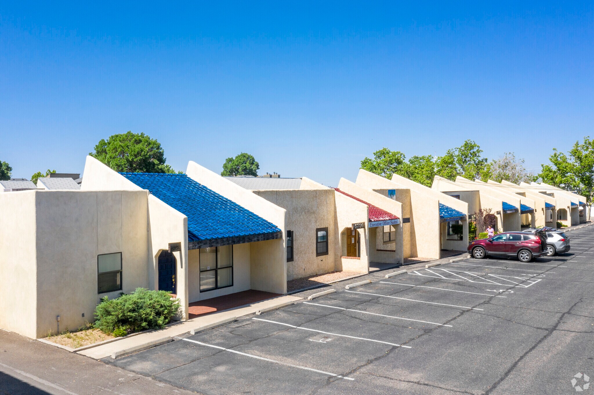 5712-5750 Osuna Rd NE, Albuquerque, NM for sale Primary Photo- Image 1 of 1