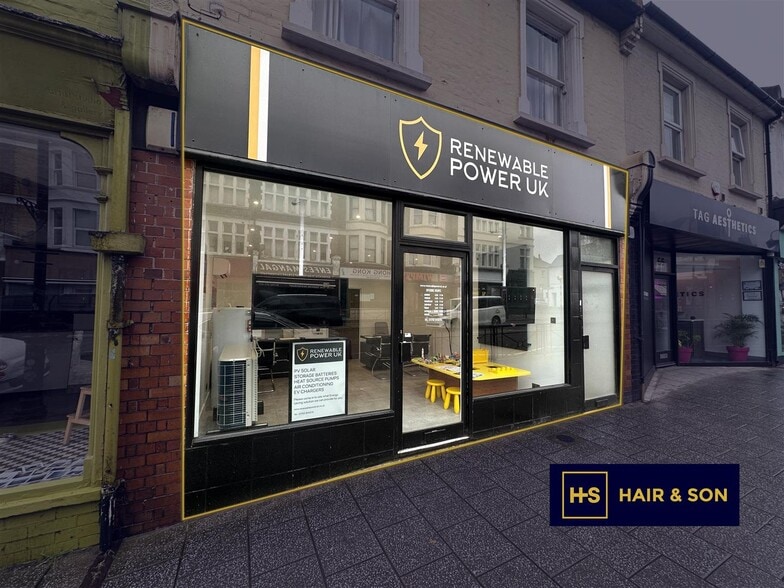68 Broadway, Leigh On Sea to rent - Building Photo - Image 3 of 3