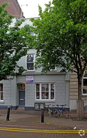 59 Mount Stuart Sq, Cardiff to rent - Primary Photo - Image 1 of 18