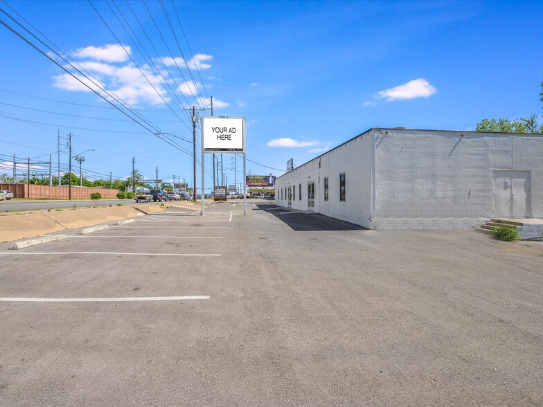 7503 N Lamar Blvd, Austin, TX for rent - Building Photo - Image 2 of 10