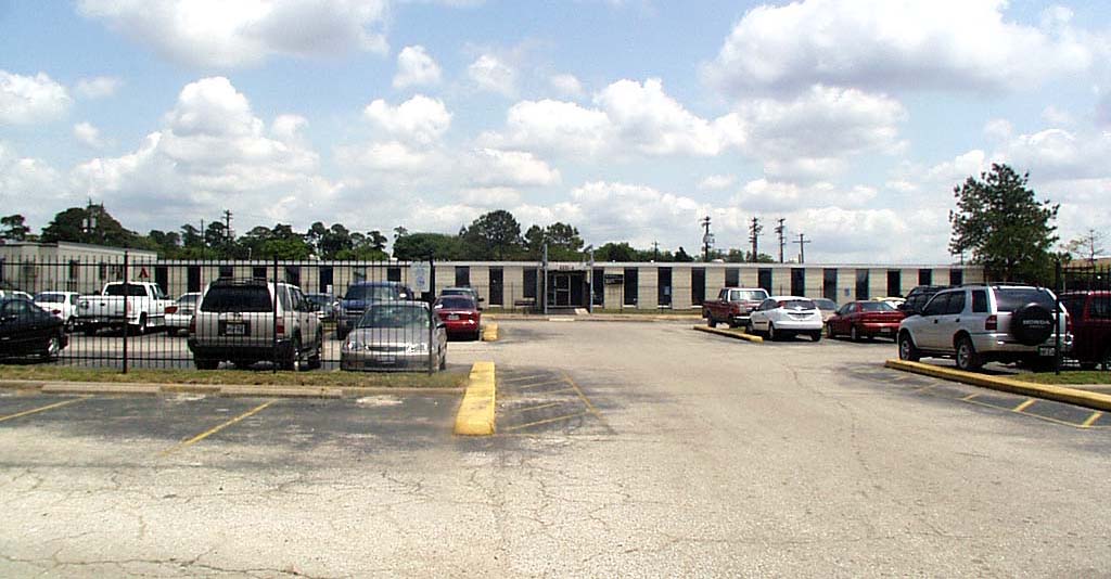 6001 Gulf Fwy, Houston, TX for sale Primary Photo- Image 1 of 1