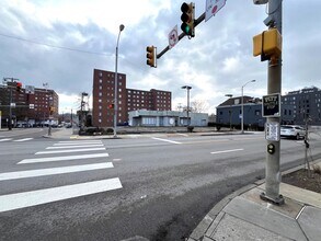 5620 Baum Blvd, Pittsburgh, PA for rent Building Photo- Image 1 of 9