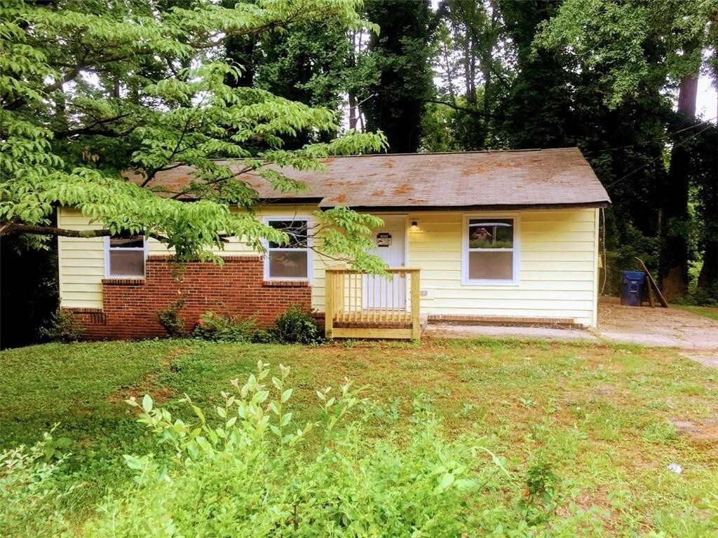 982 Rebel Forest Dr SE, Atlanta, GA for sale Primary Photo- Image 1 of 1