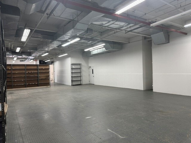 89-48 129th St, Richmond Hill, NY to rent - Building Photo - Image 3 of 8