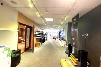 Sussex Rd, Haywards Heath to rent Interior Photo- Image 2 of 6