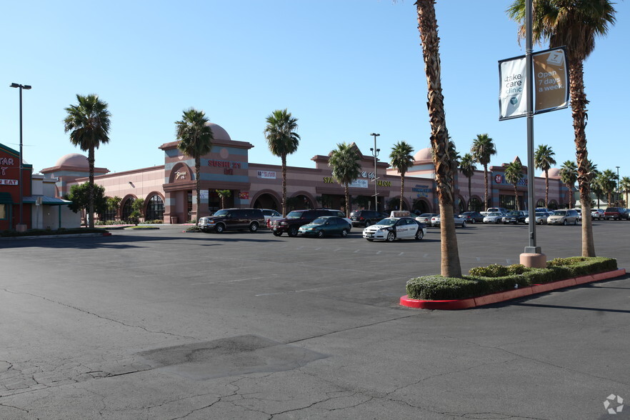 4965-5035 W Tropicana Ave, Las Vegas, NV for rent - Primary Photo - Image 1 of 8