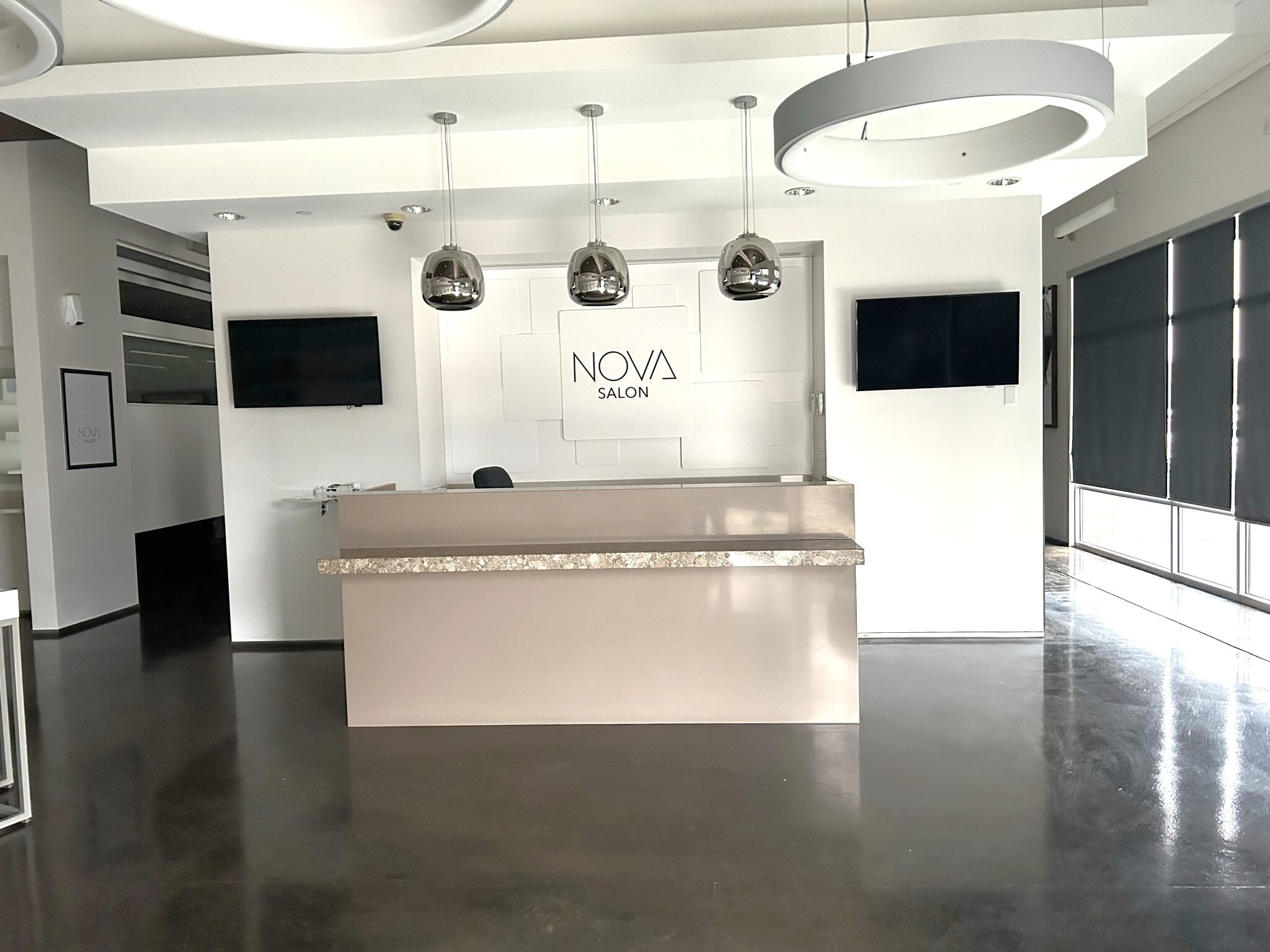 4600 Shelbyville Rd, Louisville, KY to rent Interior Photo- Image 1 of 7