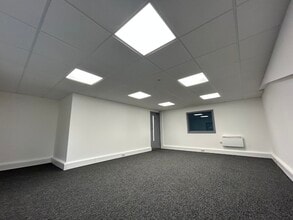 Park Farm Rd, Folkestone to rent Interior Photo- Image 2 of 8