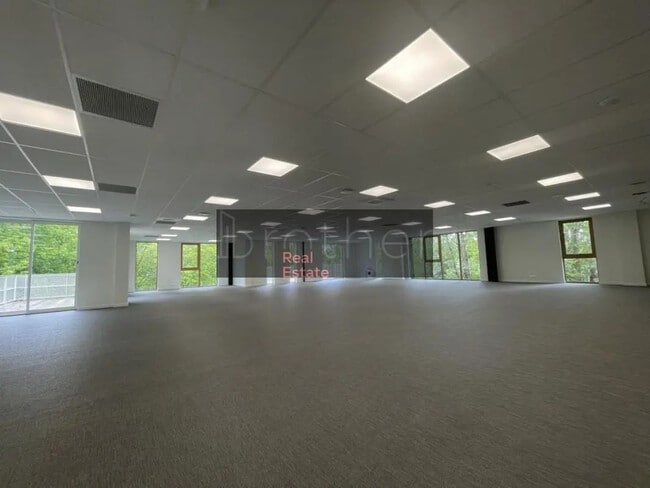 Location Bureaux 289 m²
