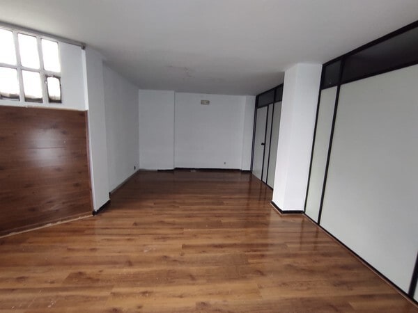 Carrer d'Arquímedes, 267, Terrassa, BAR 08224 - Unit 01 -  - Interior Photo - Image 2 of 7