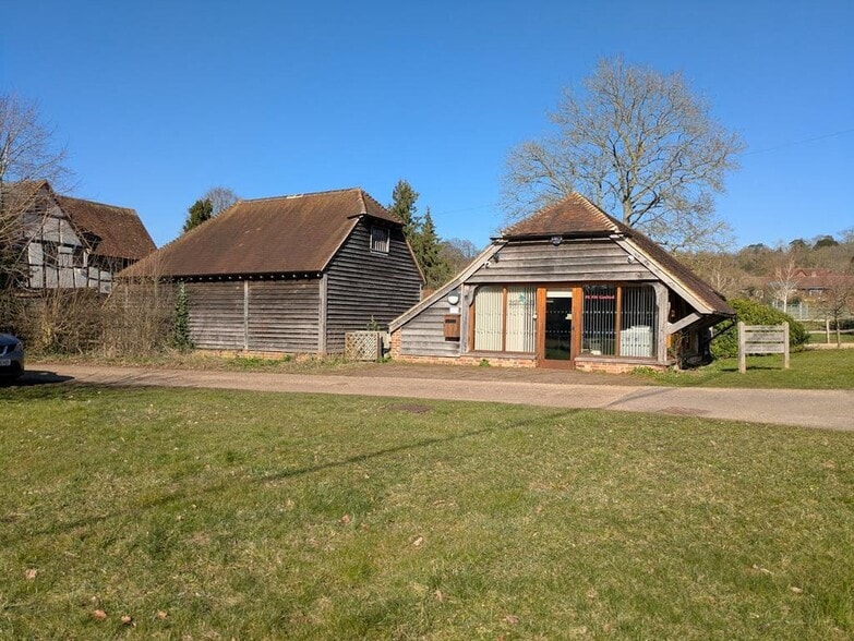 Littleton Ln, Guildford to rent - Building Photo - Image 1 of 5