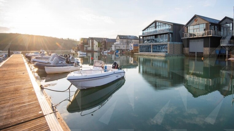 Island St, Salcombe for sale - Primary Photo - Image 1 of 1
