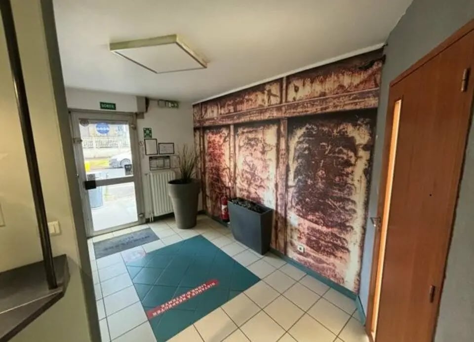 Vente Commerce 147 m² - Photo 1