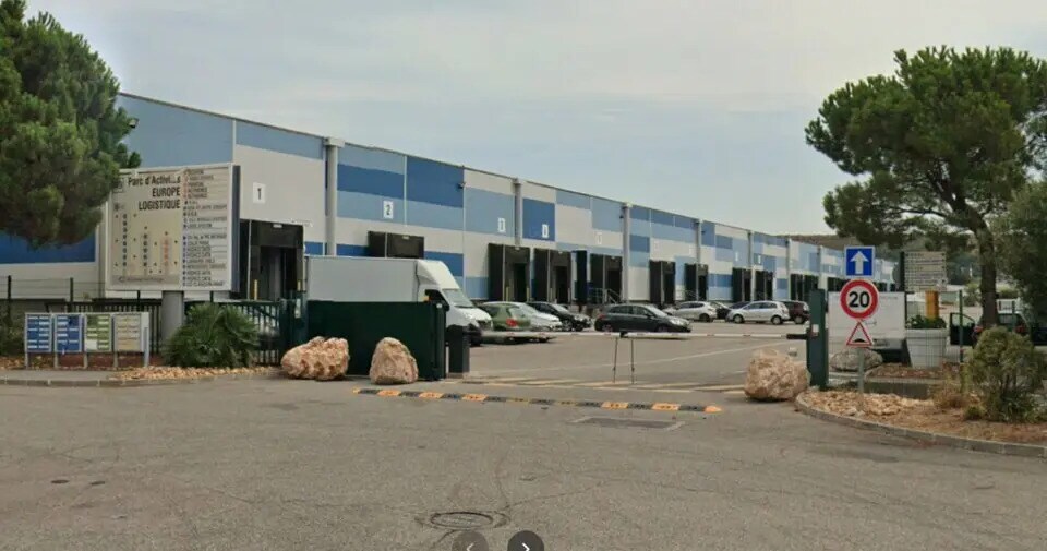 48 Boulevard De L'Europe, Vitrolles to rent Building Photo- Image 1 of 6