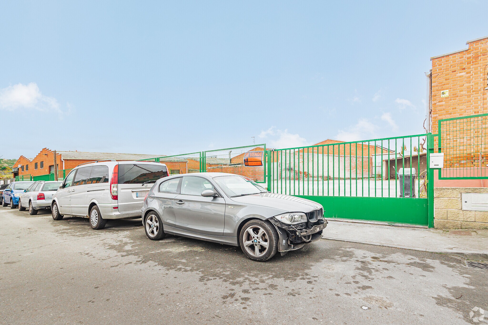 Calle Jacinto Benavente, 7-9, Paracuellos de Jarama, Madrid for sale Primary Photo- Image 1 of 3