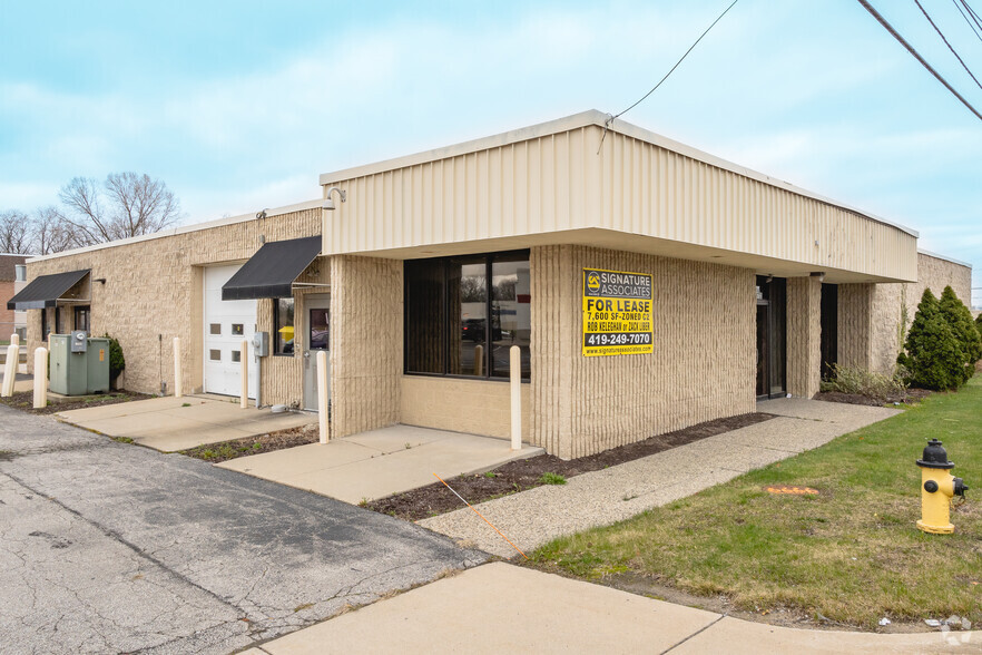 6733 Airport Hwy, Holland, OH for rent - Building Photo - Image 1 of 4