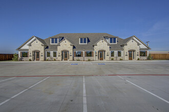 1301 Magnolia Suite 113 ct, Moore, OK for rent Primary Photo- Image 1 of 10