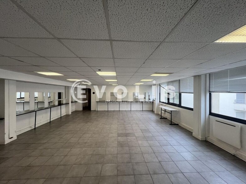 Office in Joinville-le-Pont to rent - Interior Photo - Image 3 of 10