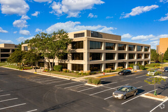 4200 Commerce Ct, Lisle, IL for rent Building Photo- Image 1 of 19