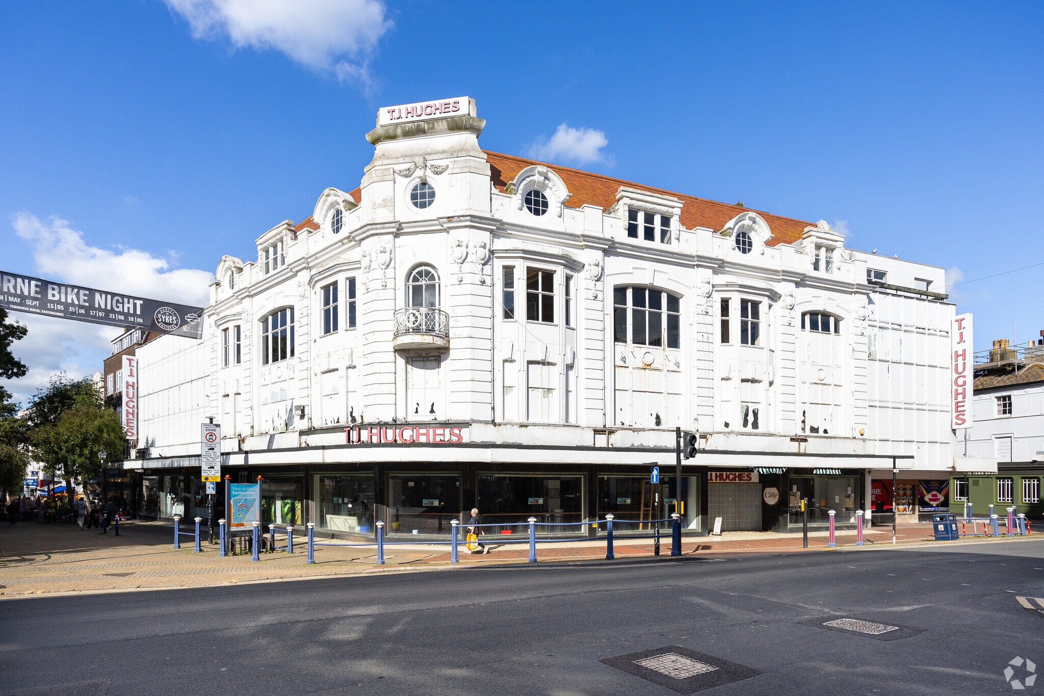 177-187 Terminus Rd, Eastbourne for sale Primary Photo- Image 1 of 9