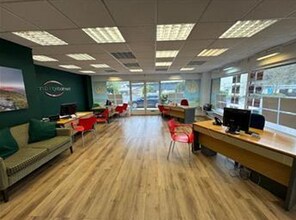 16-26 Red Lion Yard, Okehampton to rent Interior Photo- Image 2 of 3