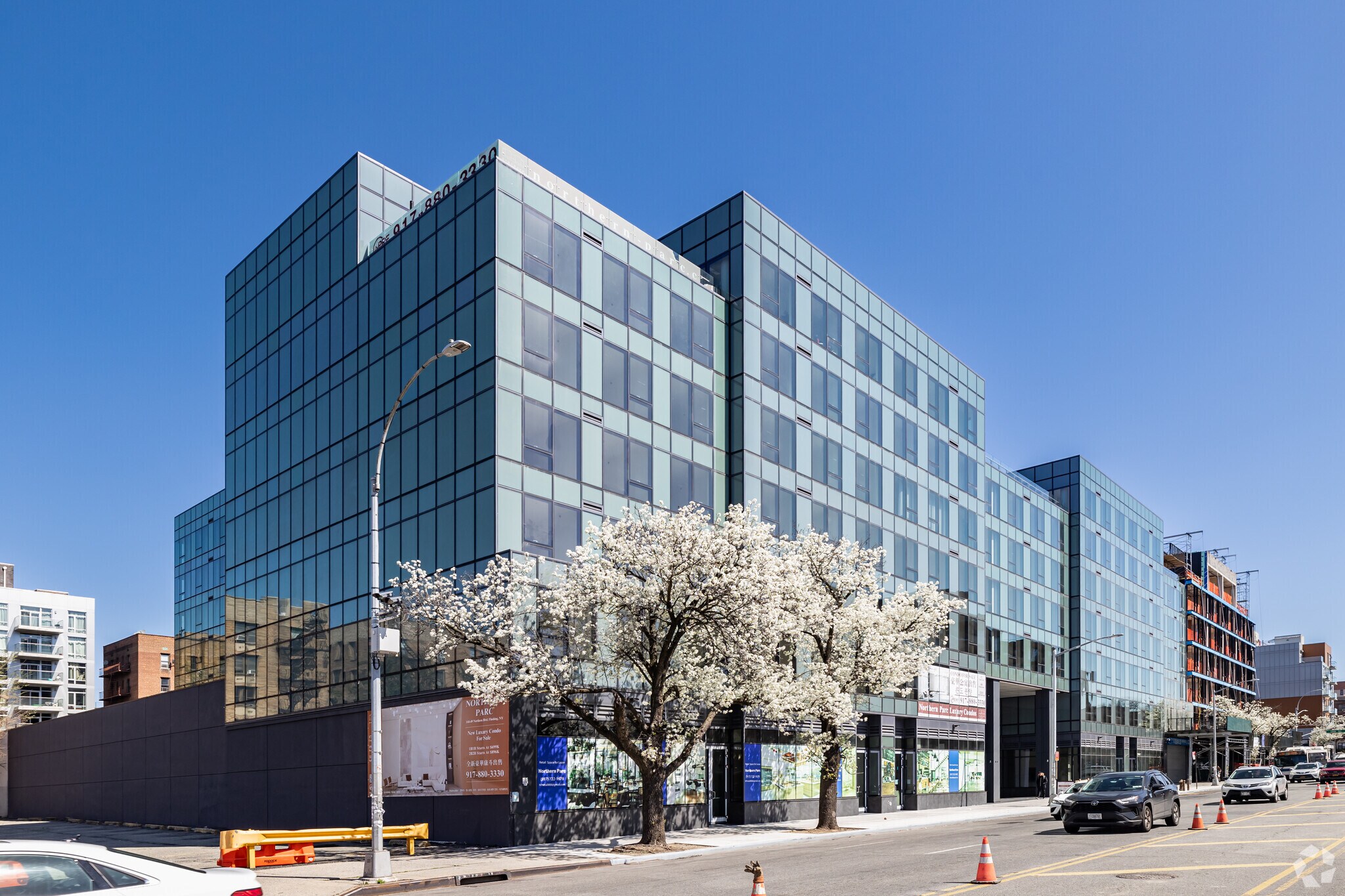 144-49 Northern Blvd, Flushing, NY to rent Primary Photo- Image 1 of 11