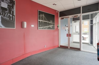 43 Buckingham St, Aylesbury to rent Interior Photo- Image 2 of 5