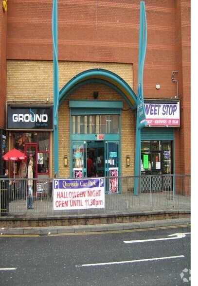 Strand Rd, Londonderry to rent - Building Photo - Image 2 of 3