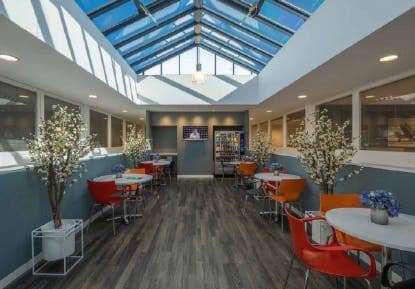 8 Barnes Wallis Rd, Fareham to rent - Building Photo - Image 3 of 8