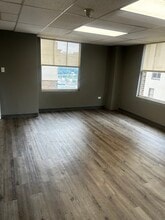 235-239 4th Ave, Pittsburgh, PA to rent Building Photo- Image 2 of 6