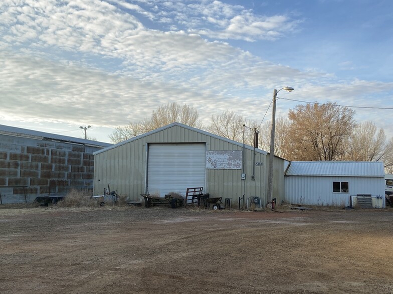 2313 Memorial Hwy, Mandan, ND for sale - Primary Photo - Image 1 of 1