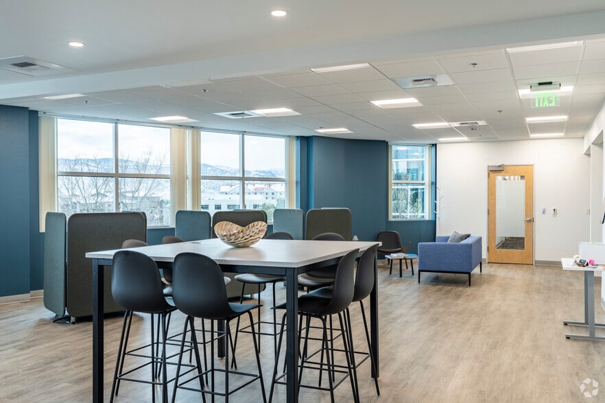 9805 Double R Blvd, Reno, NV to rent - Interior Photo - Image 3 of 14