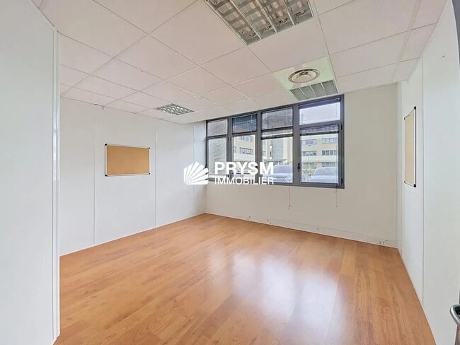 Location Bureaux 15 m² à 23 m²