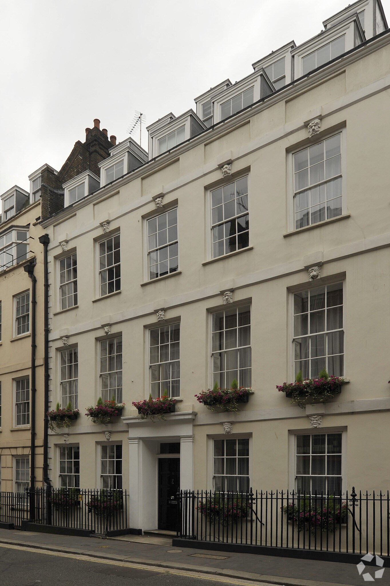11 Buckingham St, London for sale Primary Photo- Image 1 of 1
