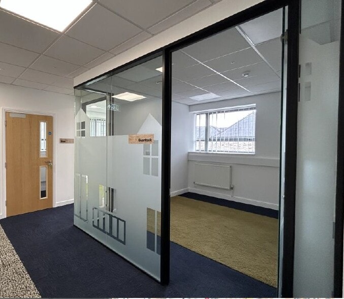 Glastonbury Rd, Wells to rent - Interior Photo - Image 2 of 3