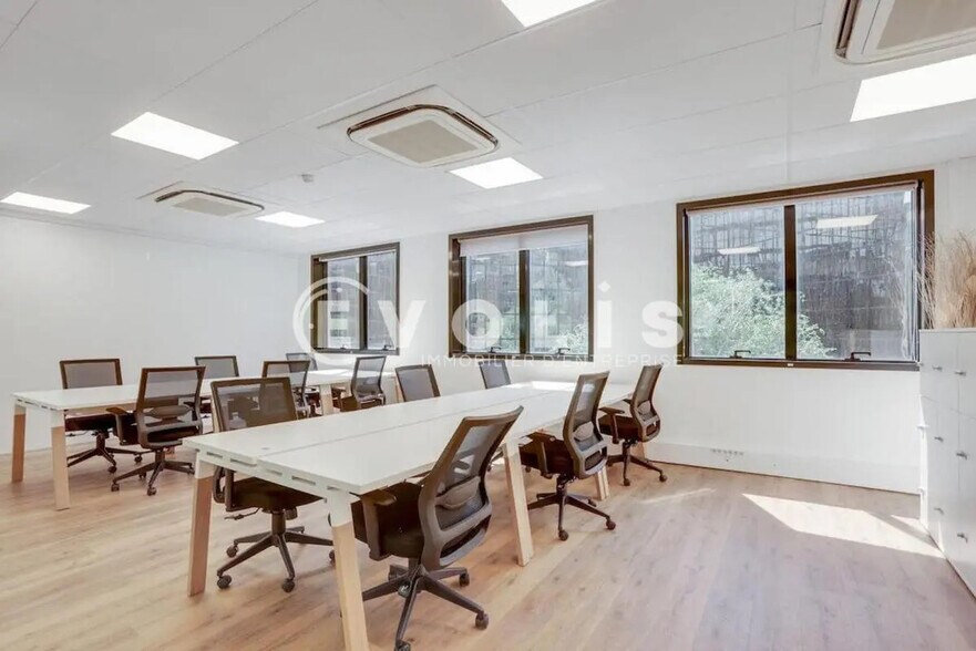 Office in Levallois-Perret to rent - Interior Photo - Image 3 of 3
