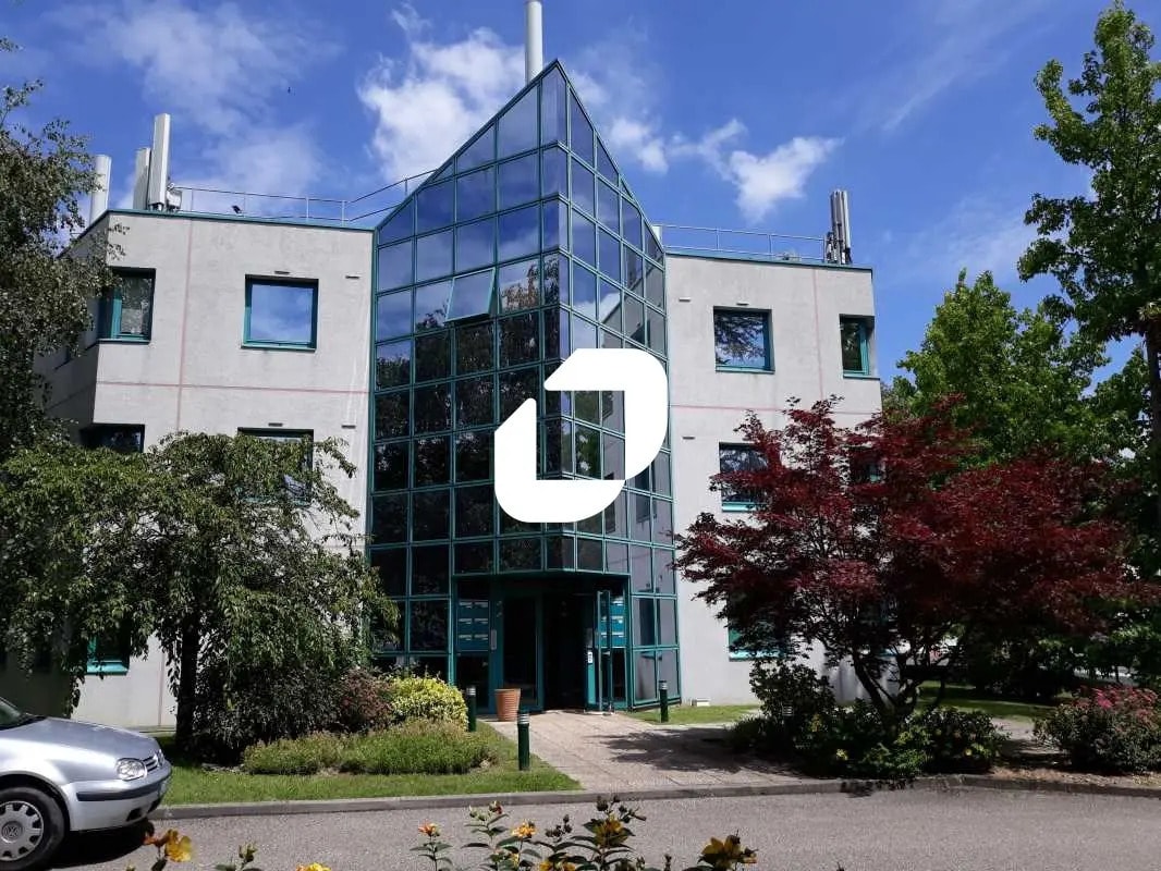 47 Rue Benoit Bennier, Charbonnières-les-Bains to rent Building Photo- Image 1 of 21