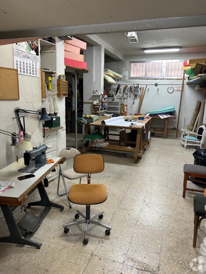 Cuenca, CUE 16002 -  -  - Interior Photo - Image 2 of 6