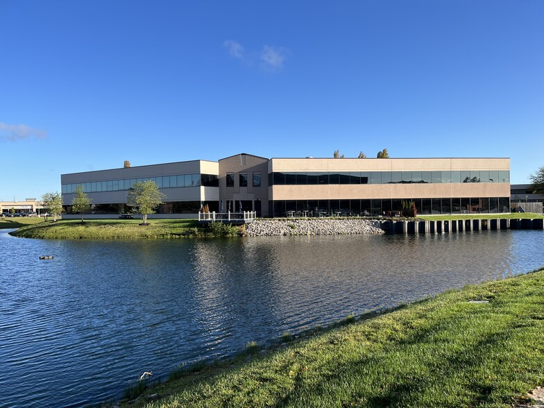 7340 N Shadeland Station Way, Indianapolis, IN for rent - Building Photo - Image 1 of 17