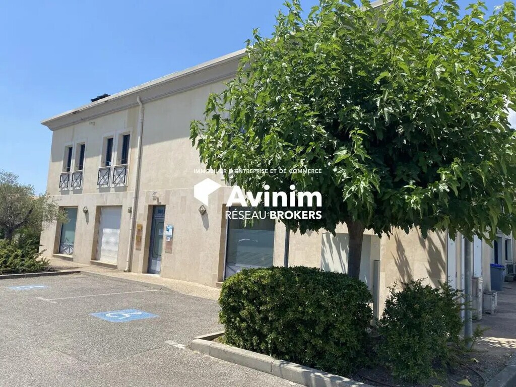 Location Bureaux 68 m² - Photo 1