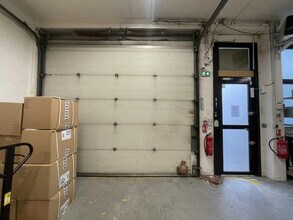 Light Industrial in Ivry-sur-Seine to rent Interior Photo- Image 1 of 1