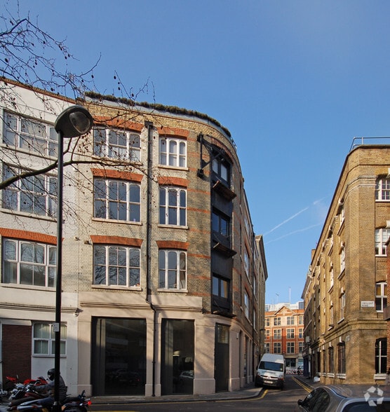 1-2 Sycamore St, London to rent - Building Photo - Image 2 of 3