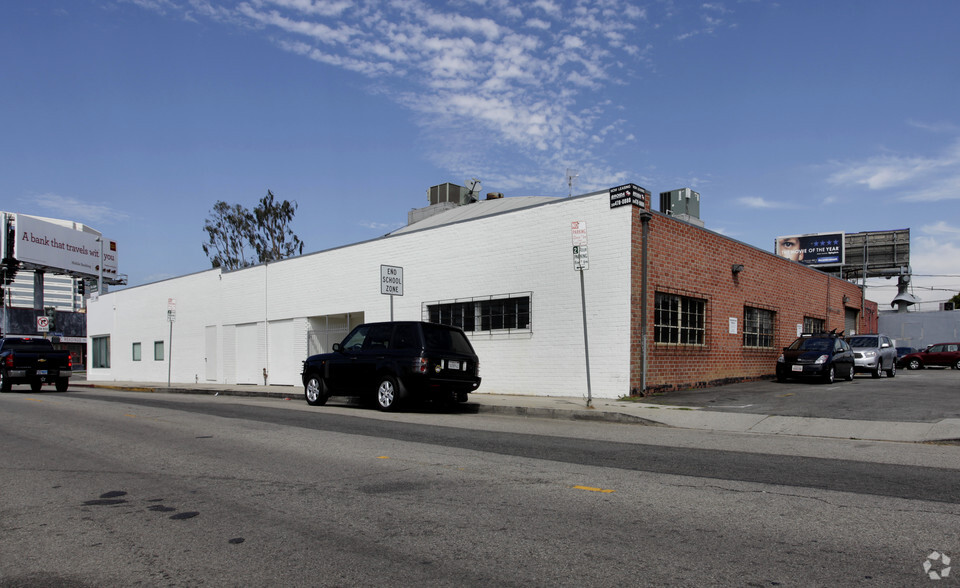 12434-12436 Santa Monica Blvd, Los Angeles, CA for rent - Building Photo - Image 2 of 2