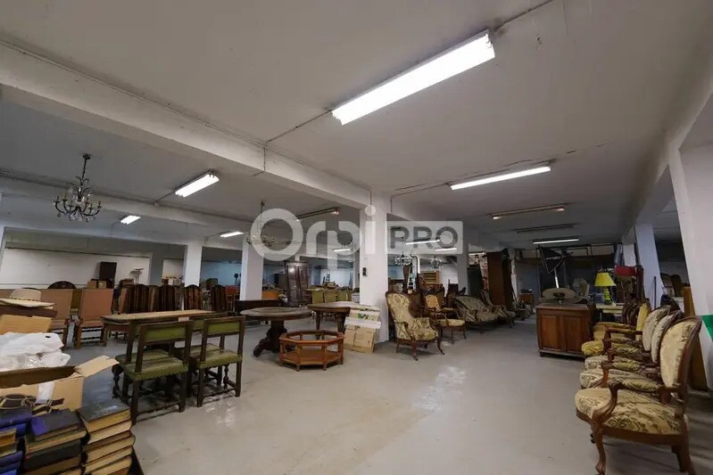 17 Rue De Verdun, Villeurbanne to rent - Interior Photo - Image 2 of 9