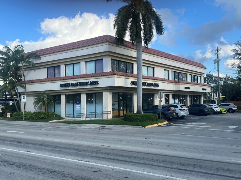 701 SE 17th St, Fort Lauderdale, FL for rent - Building Photo - Image 1 of 7