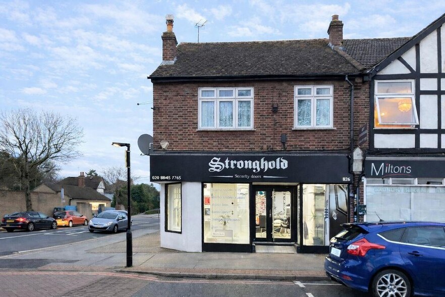 826 Wickham Rd, Croydon to rent - Building Photo - Image 1 of 2